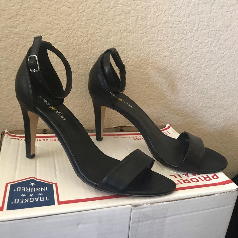 Black one strap heels 8.5